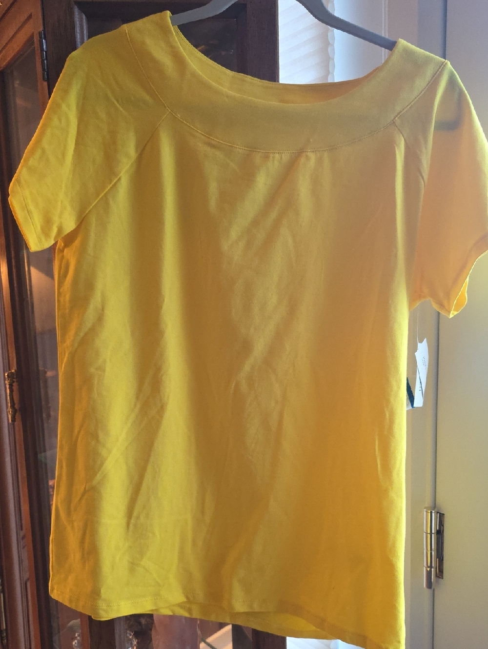 Jones New York Bright Yellow Scoop-Neck Short Sleeve Top